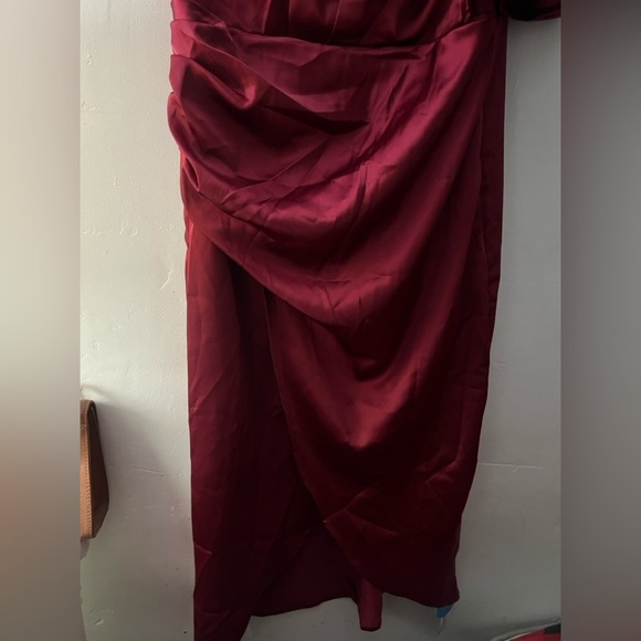 CUPSHE Women's Satin Backless One Shoulder Short Sleeve A-line Dress High Low - Picture 13 of 13